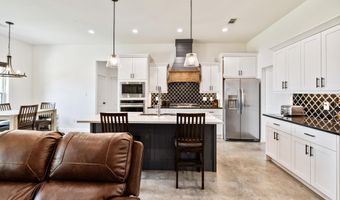 1813 Avilla Vincintage, Alexander, AR 72002