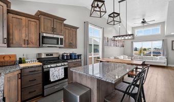 980 Alpine Dr, Chubbuck, ID 83202