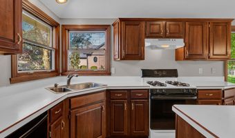 356 Southcreek Dr S, Indianapolis, IN 46217
