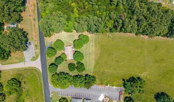 201 Frazier Rd, Altavista, VA 24517