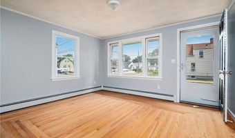 30 Stanley St, Pawtucket, RI 02861