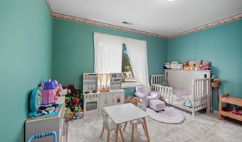 1414 Duesenberg Dr, Auburn, IN 46706