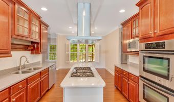 9237 Leaf Brook Ln, Apison, TN 37302