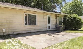 18 Maple Dr, Bargersville, IN 46106