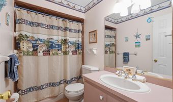 10 Sabin Dr, Airmont, NY 10901