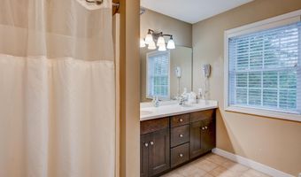 220 Cow Hill Rd, Bartlett, NH 03812