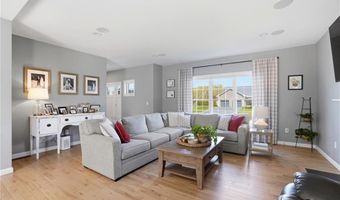 81 Golden View Dr, Johnston, RI 02919