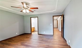 2207 N 154th Ter, Basehor, KS 66007