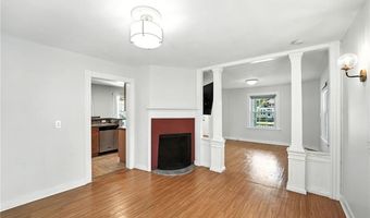 997 W SHORE Rd, Warwick, RI 02889