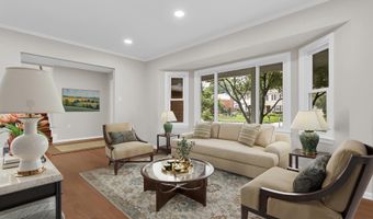 1701 GLASTONBERRY Rd, Potomac, MD 20854