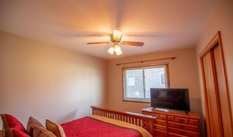 1415 E Linden St, Algona, IA 50511