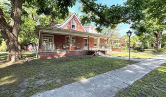 465 6th St, Aurora, NC 27806