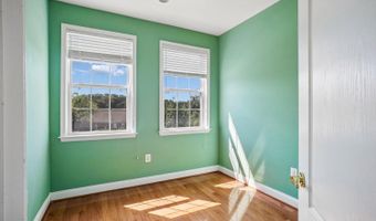 4049 COLUMBIA Pike, Arlington, VA 22204