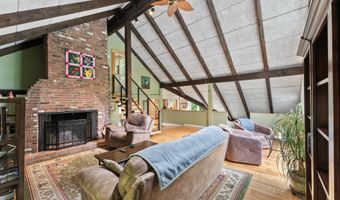 27 Whippoorwill Ln, Bethany, CT 06524