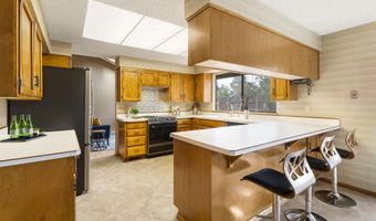 1869 NE Moonglow Ct, Bend, OR 97701