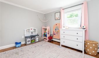 26 Sharon Pkwy, North Smithfield, RI 02896