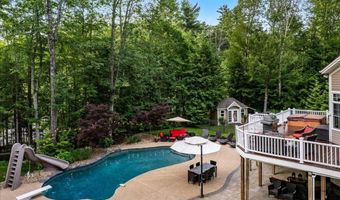74 Settlers Ct, Bedford, NH 03110