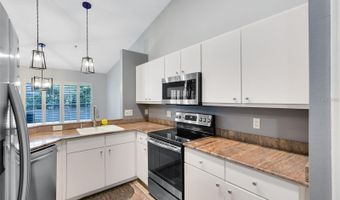 550 VIA DEL ORO Dr 102, Altamonte Springs, FL 32714