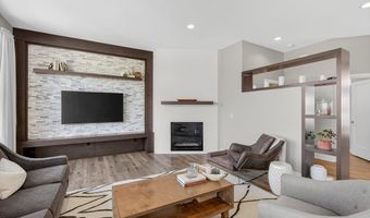 1053 Aaron Ct, Adel, IA 50003