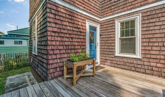 31 Wiley St, Bangor, ME 04401