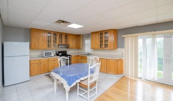 59 Livingston Ave, Andover, NJ 07801