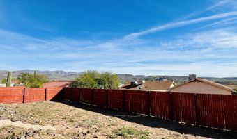 33665 S INCLINE Dr, Black Canyon City, AZ 85324