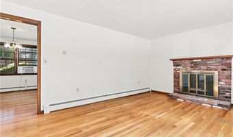 31 Monica Dr, Cumberland, RI 02864