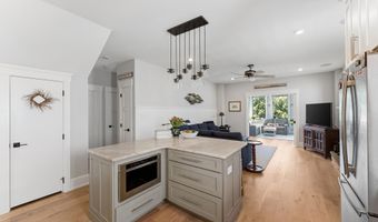 244 14th St, Avalon, NJ 08202