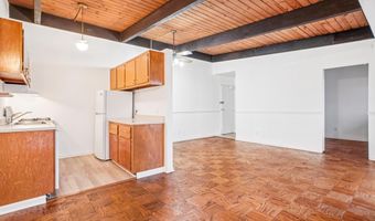 4333 AMERICANA Dr 203, Annandale, VA 22003