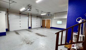 209 10th Ave NW, Bowman, ND 58623