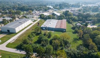 909 C St, Barling, AR 72923