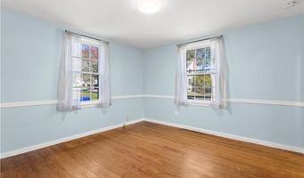 59 Merritt Rd, East Providence, RI 02915