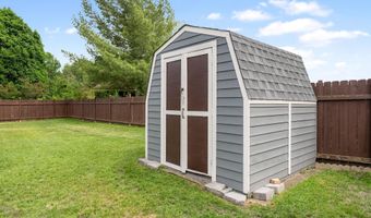 550 Mckinley St, Anoka, MN 55303
