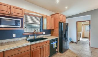 1104 W Eagle Pass, Alpine, TX 79830