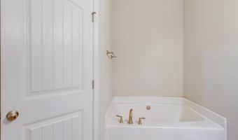 3781 River Trace Dr, D'Iberville, MS 39540