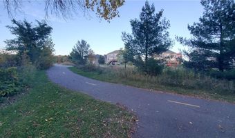 4212 Parkview Ln, Anoka, MN 55303