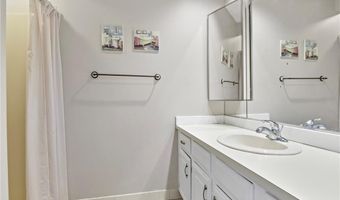 18 Caddy Rock Rd C, North Kingstown, RI 02852