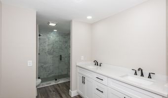957 W Hunt Rd, Alcoa, TN 37701