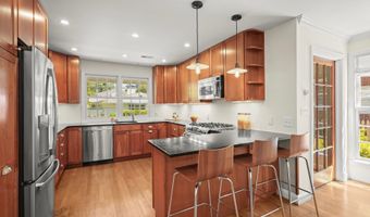 4009 64TH St, Bethesda, MD 20816