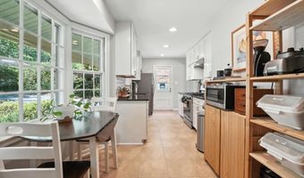5105 LINETTE Ln, Annandale, VA 22003
