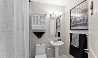 250 W Broad St 205, Athens, GA 30601