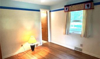 1961 Killian Rd, Akron, OH 44312