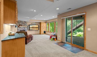 4309 Colleen Ct, Arden Hills, MN 55112