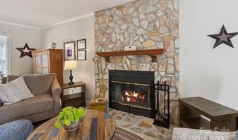 2 Westminster Dr, Asheville, NC 28804