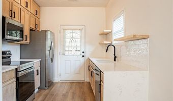724 ELLIS St, Auburn, AL 36832
