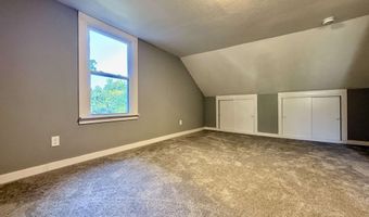 29 Fordway St, Derry, NH 03038