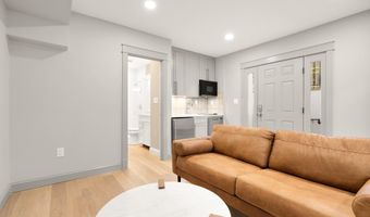 4111 18TH Rd N 1, Arlington, VA 22207