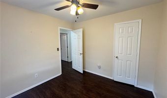 53 Holly Dr A, Bentonville, AR 72712