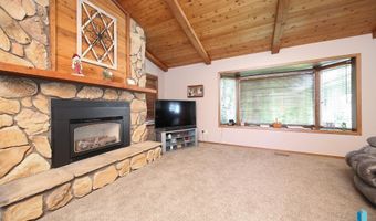 1601 E Sylvan Cir, Brandon, SD 57005
