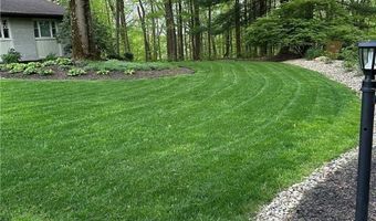 755 Sand Run Rd, Akron, OH 44313